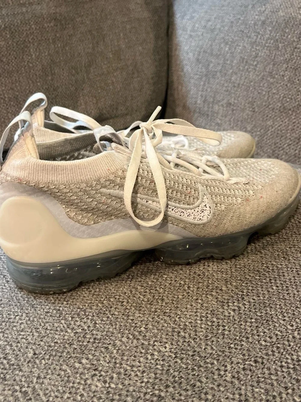 Nike Women's Cream/Light Grey Flyknit VaporMax Sneakers